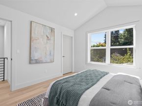 7344 22nd Avenue NW, Seattle WA 98117