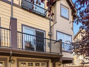 9113 45th Avenue SW, Seattle WA 98136