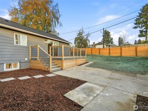 7227 S 120th Street, Seattle WA 98178