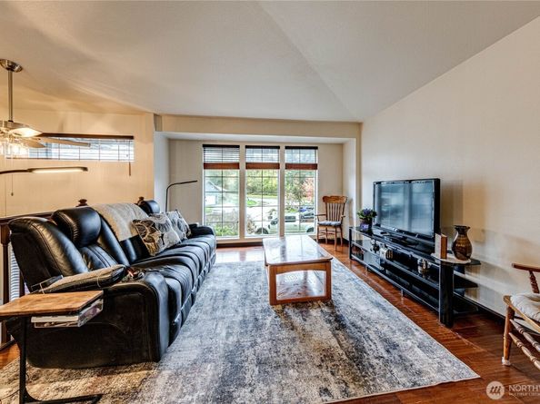 231 59th Place SE, Everett WA 98203