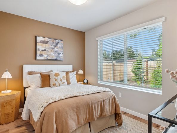 1322 194th Street SE B7, Bothell WA 98012