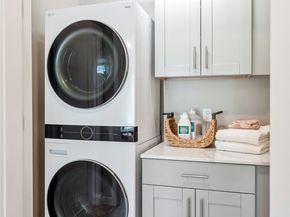 1322 194th Street SE B7, Bothell WA 98012