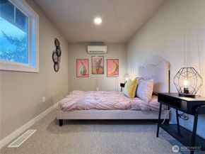 15905 118th Place NE, Bothell WA 98011