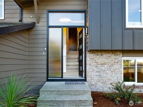 15905 118th Place NE, Bothell WA 98011