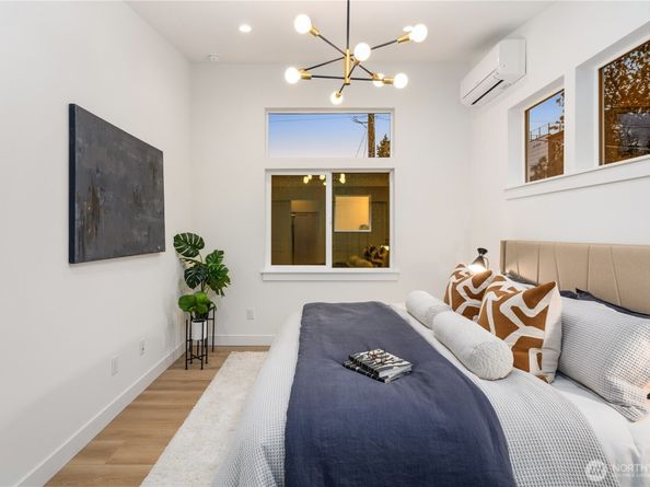 3417 48th Avenue SW, Seattle WA 98116