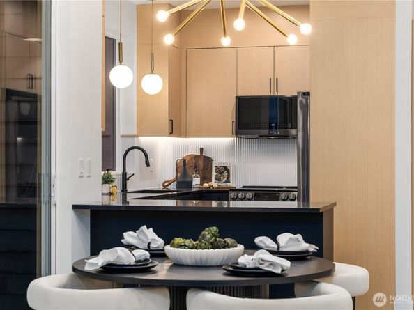 3417 48th Avenue SW, Seattle WA 98116