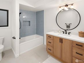 16040 36th Avenue NE, Lake Forest Park WA 98155