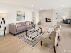 16040 36th Avenue NE, Lake Forest Park WA 98155