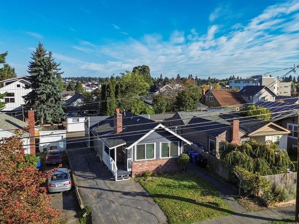 120 N 80th Street, Seattle WA 98103