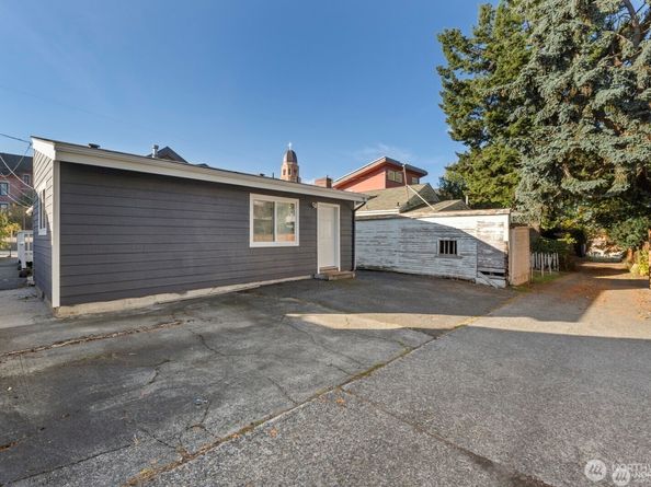 120 N 80th Street, Seattle WA 98103