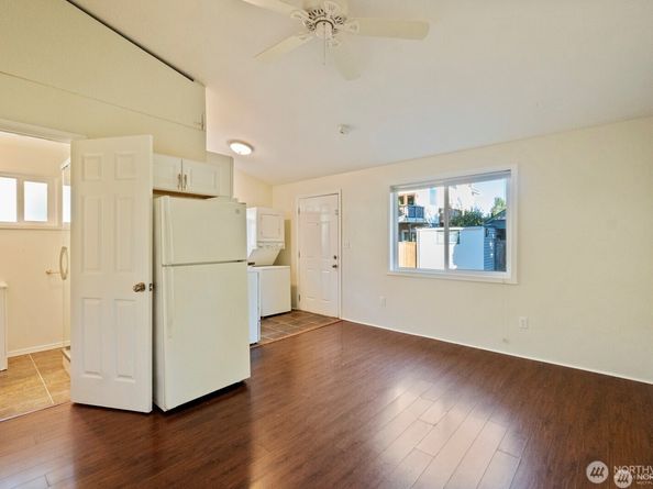 120 N 80th Street, Seattle WA 98103