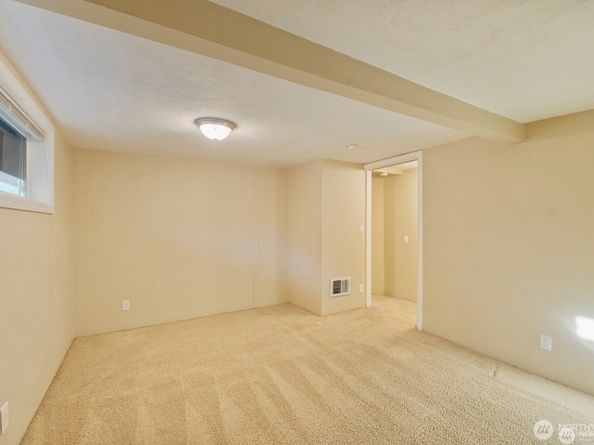 120 N 80th Street, Seattle WA 98103