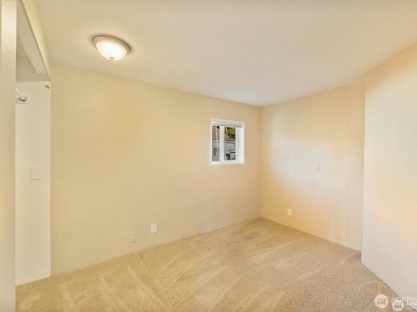 120 N 80th Street, Seattle WA 98103