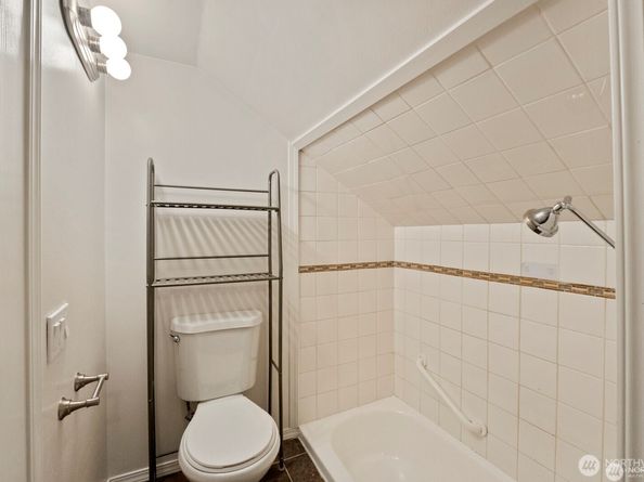 120 N 80th Street, Seattle WA 98103