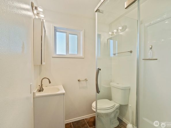 120 N 80th Street, Seattle WA 98103