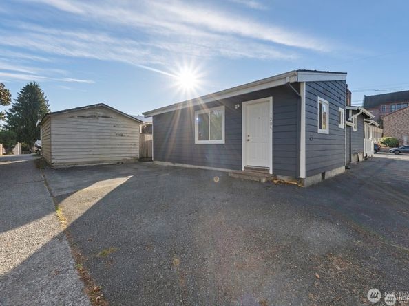 120 N 80th Street, Seattle WA 98103