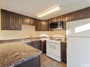 120 N 80th Street, Seattle WA 98103