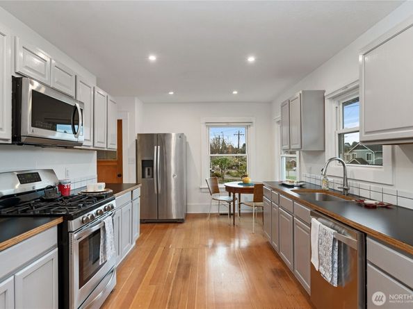 1202 Broadway Avenue, Bremerton WA 98337