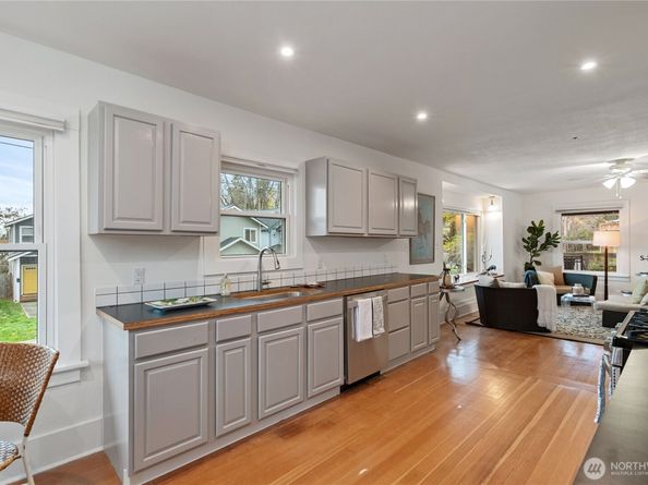 1202 Broadway Avenue, Bremerton WA 98337