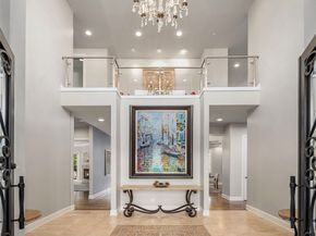 2 Crescent Key SE, Bellevue WA 98006