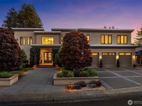 2 Crescent Key SE, Bellevue WA 98006
