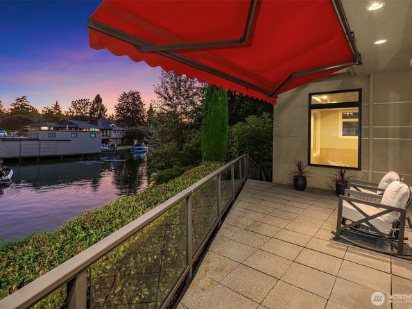 2 Crescent Key SE, Bellevue WA 98006