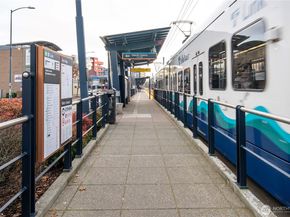 5936 S 36th Avenue A, Seattle WA 98118