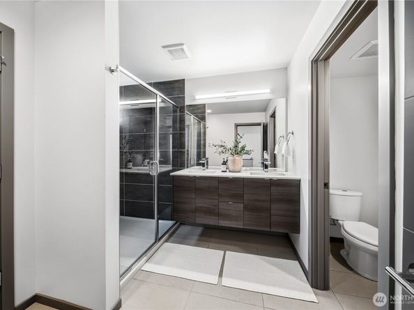 5936 S 36th Avenue A, Seattle WA 98118