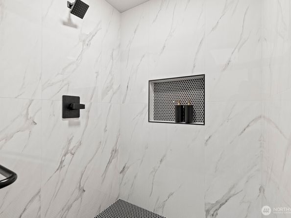 18509 236th Avenue NE, Woodinville WA 98077