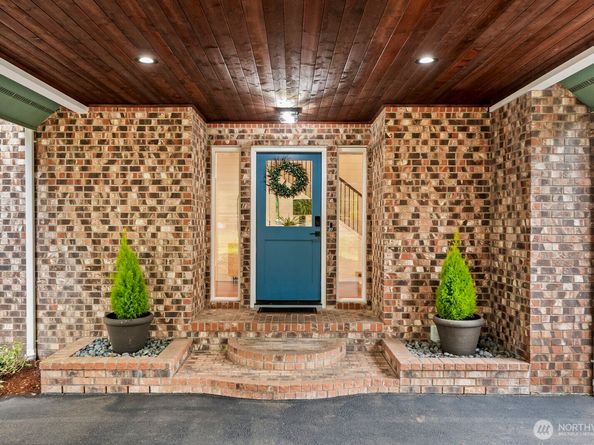 18509 236th Avenue NE, Woodinville WA 98077