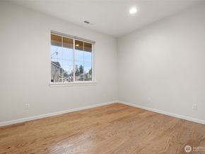 759 SE Nordmann Loop, Port Orchard WA 98366