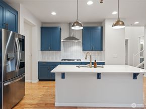 759 SE Nordmann Loop, Port Orchard WA 98366