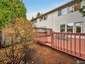 22638 44th Avenue W 6, Mountlake Terrace WA 98043