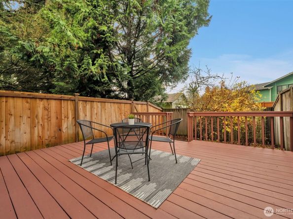 22638 44th Avenue W 6, Mountlake Terrace WA 98043