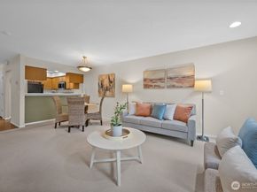 22638 44th Avenue W 6, Mountlake Terrace WA 98043