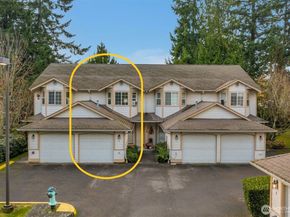 22638 44th Avenue W 6, Mountlake Terrace WA 98043