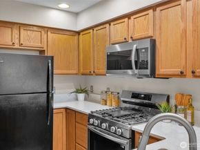 22638 44th Avenue W 6, Mountlake Terrace WA 98043