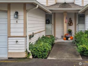 22638 44th Avenue W 6, Mountlake Terrace WA 98043