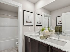 638 SE 11th Place 9, North Bend WA 98045