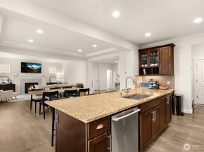 622 Mt Teneriffe Drive SE, North Bend WA 98045