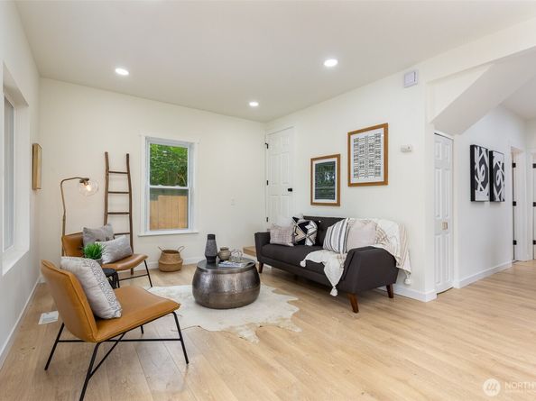 8416 Duncan Avenue S, Seattle WA 98118