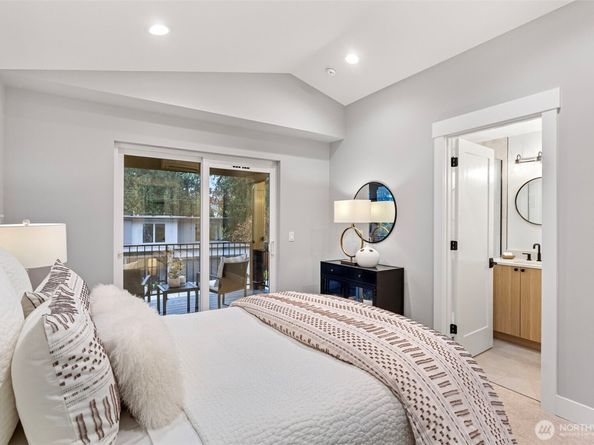 11218 115th Place NE, Kirkland WA 98033