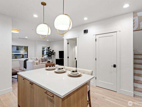 11218 115th Place NE, Kirkland WA 98033