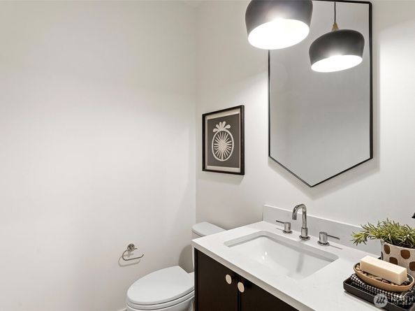 11222 115th Place NE, Kirkland WA 98033