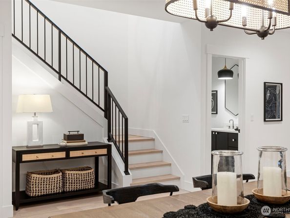 11222 115th Place NE, Kirkland WA 98033