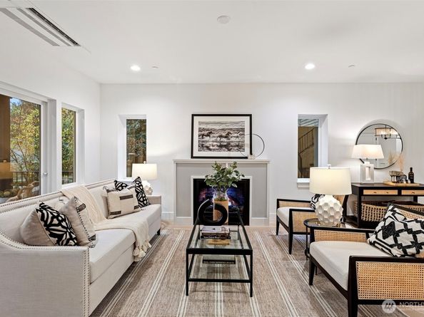 11222 115th Place NE, Kirkland WA 98033