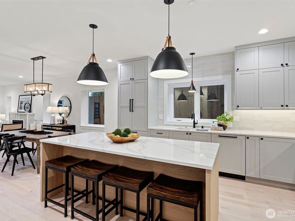 11222 115th Place NE, Kirkland WA 98033