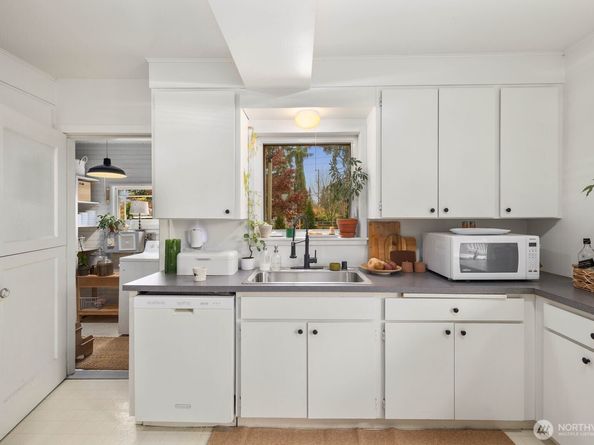 5724 Lowell Road, Everett WA 98203