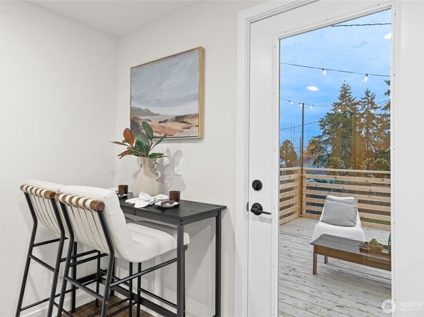 2460 S 121 Street, Burien WA 98168