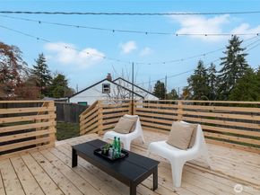 2460 S 121 Street, Burien WA 98168